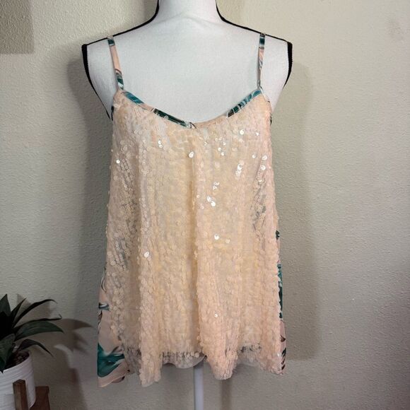 Daytrip Floral Top Pieced Sequins Tank - Picture 3 of 7